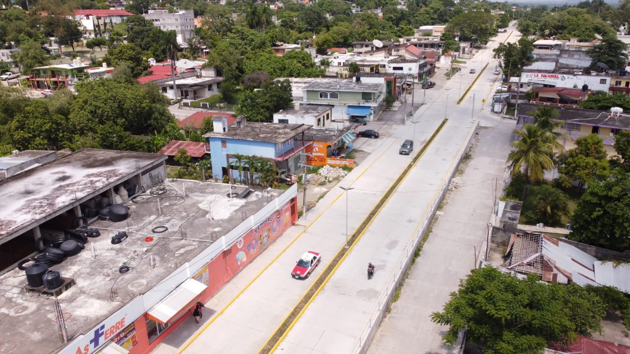 El gobernador de Veracruz supervisó construcción del bulevar 5 de Mayo, en Tempoal