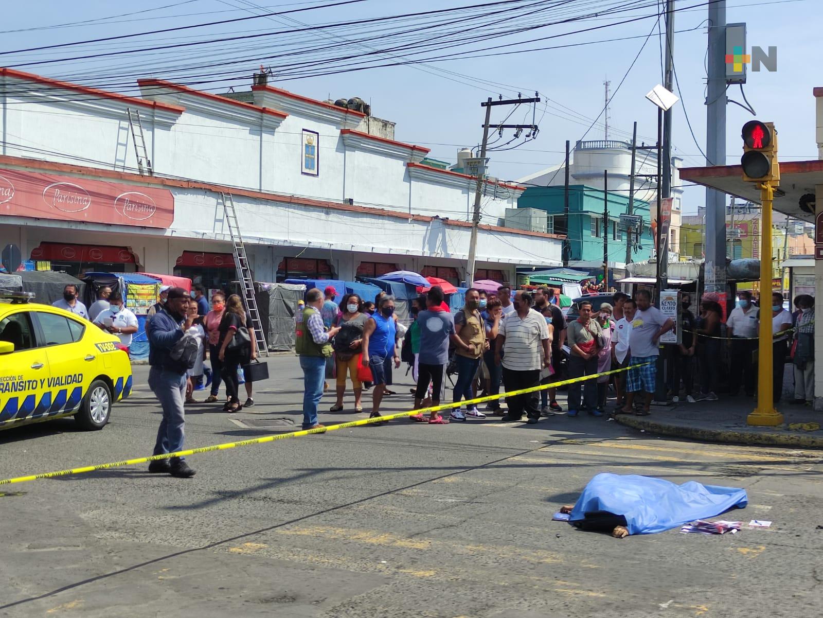 Muere adulto mayor al ser atropellado en zona de mercados de Veracruz