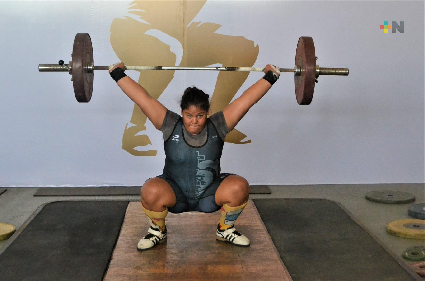 Pesistas veracruzanos compiten en Panamericano Juvenil 2021