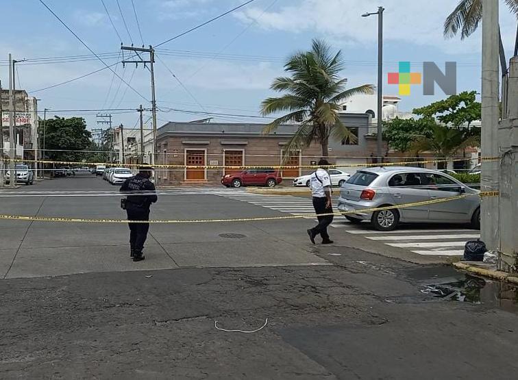 Cierran calles para reducir movimiento de personas en Centro Histórico de Veracruz