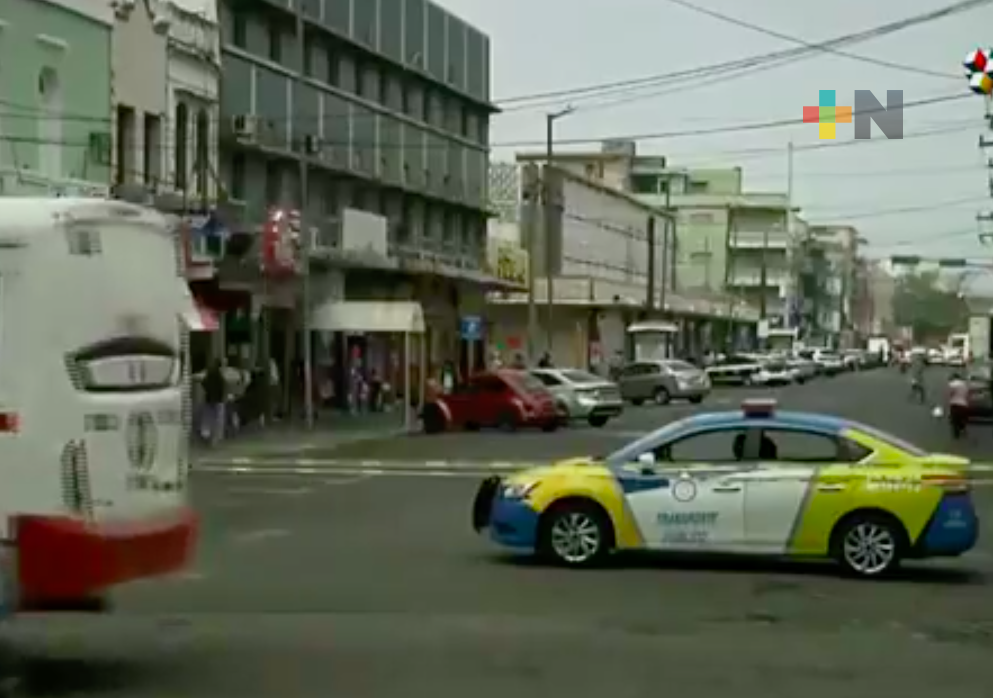 Comienza cierre de calles para controlar acceso a Centro Histórico de Veracruz