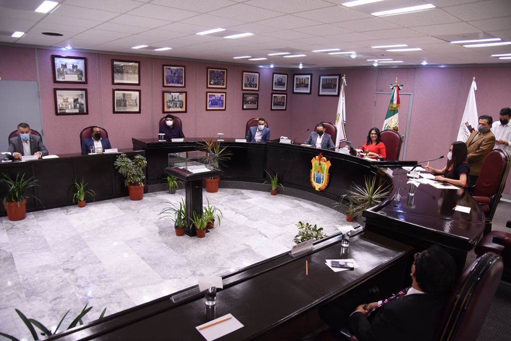 Ante decesos de munícipes electos, habría normas para suplir esas ausencias