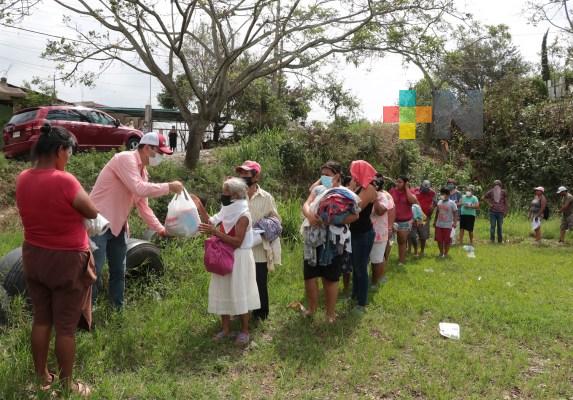 Ciudadanía y gobierno de Poza Rica trabajan juntos para los damnificados por Grace