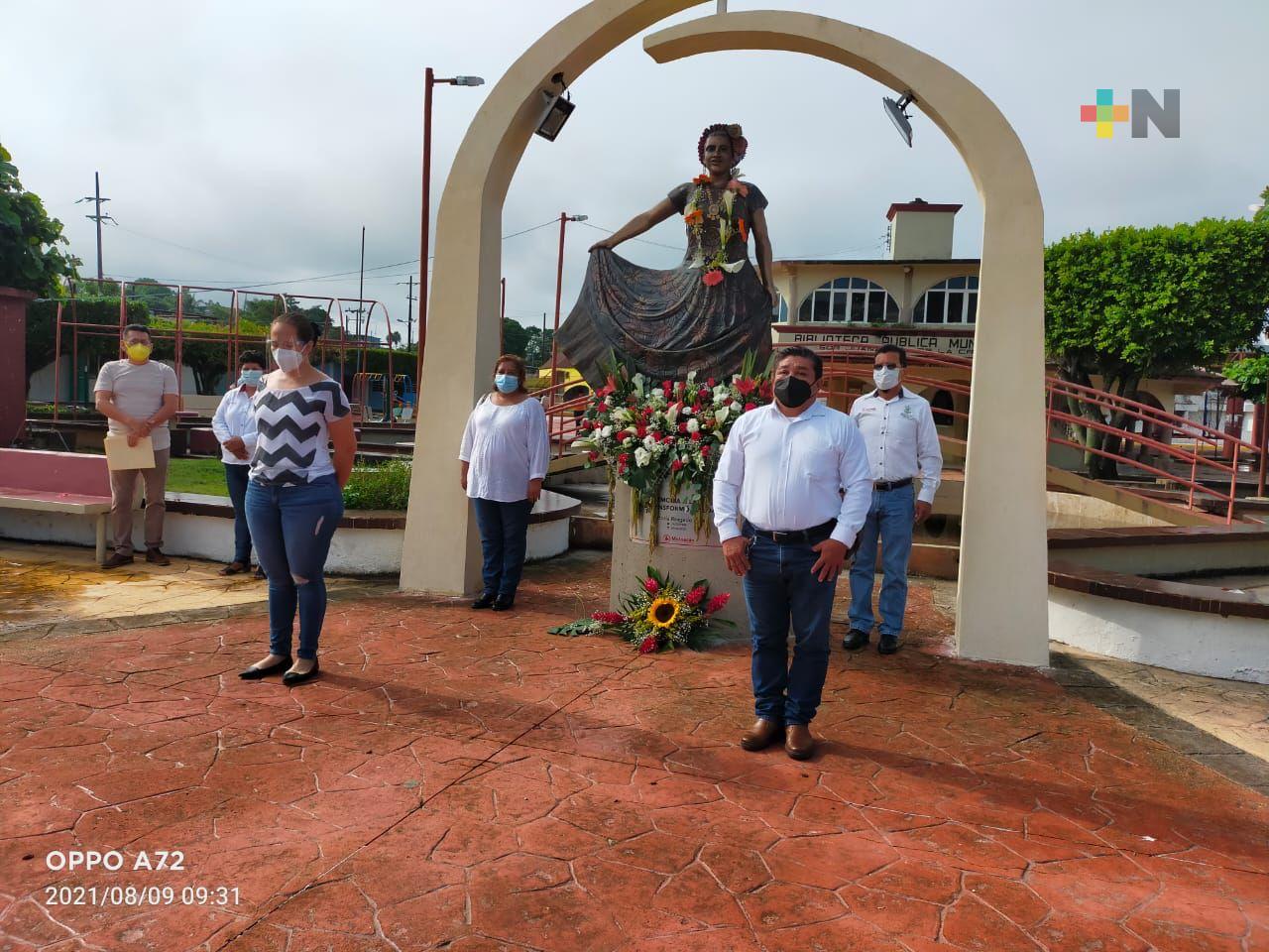 Rinden homenaje a exalcaldesa de Moloacán, Victoria Rasgado, fallecida hace un año