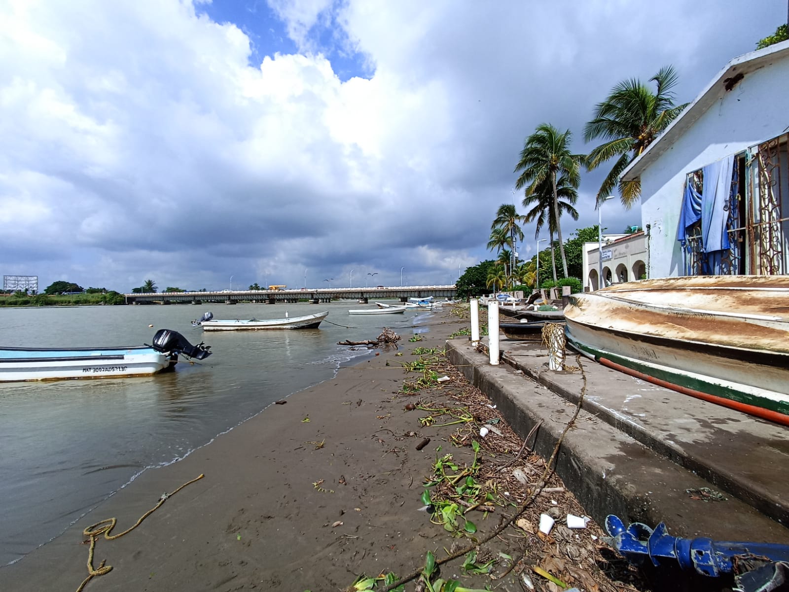 Toman precauciones pescadores de Boca del Río por efectos de Grace
