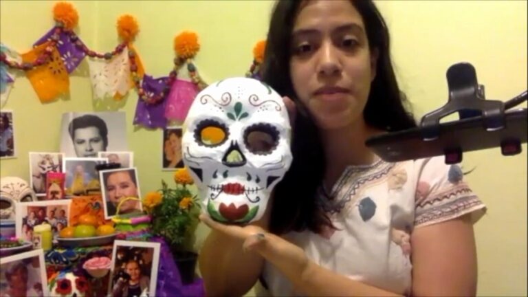 Presenta IVEC tutoriales para elaborar máscaras de papel maché y cajones flamencos