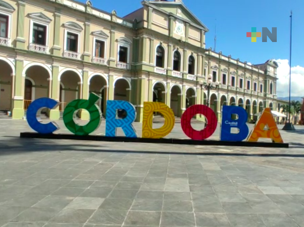 Lanza Ayuntamiento de Córdoba campaña para promover vacunación contra COVID-19