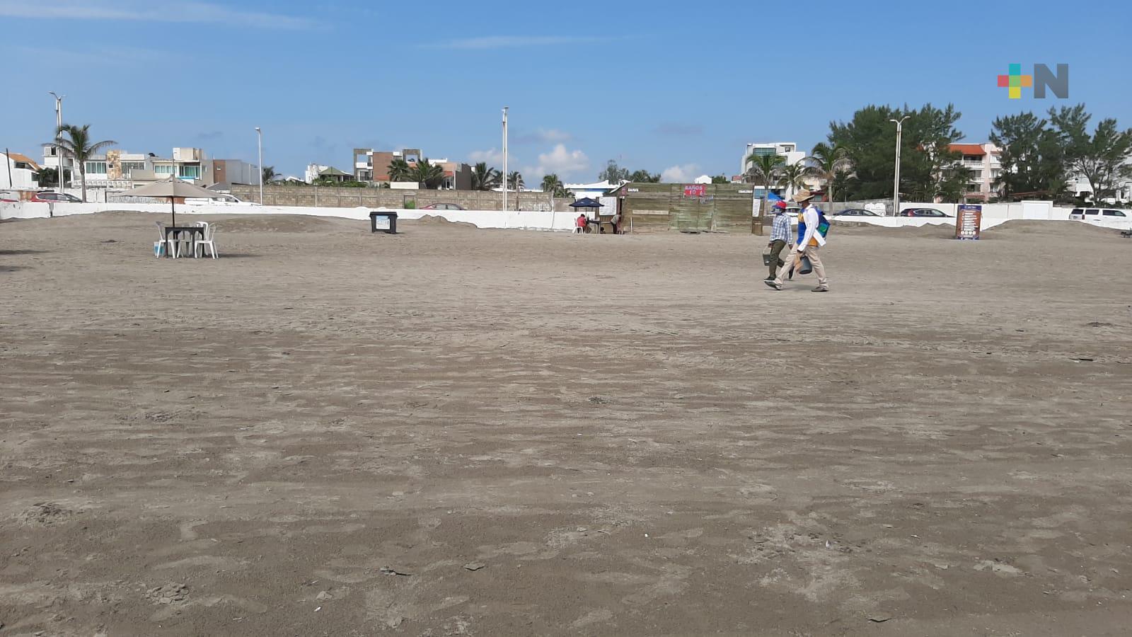 Baja afluencia de turistas en playa Santa Ana de Boca del Río