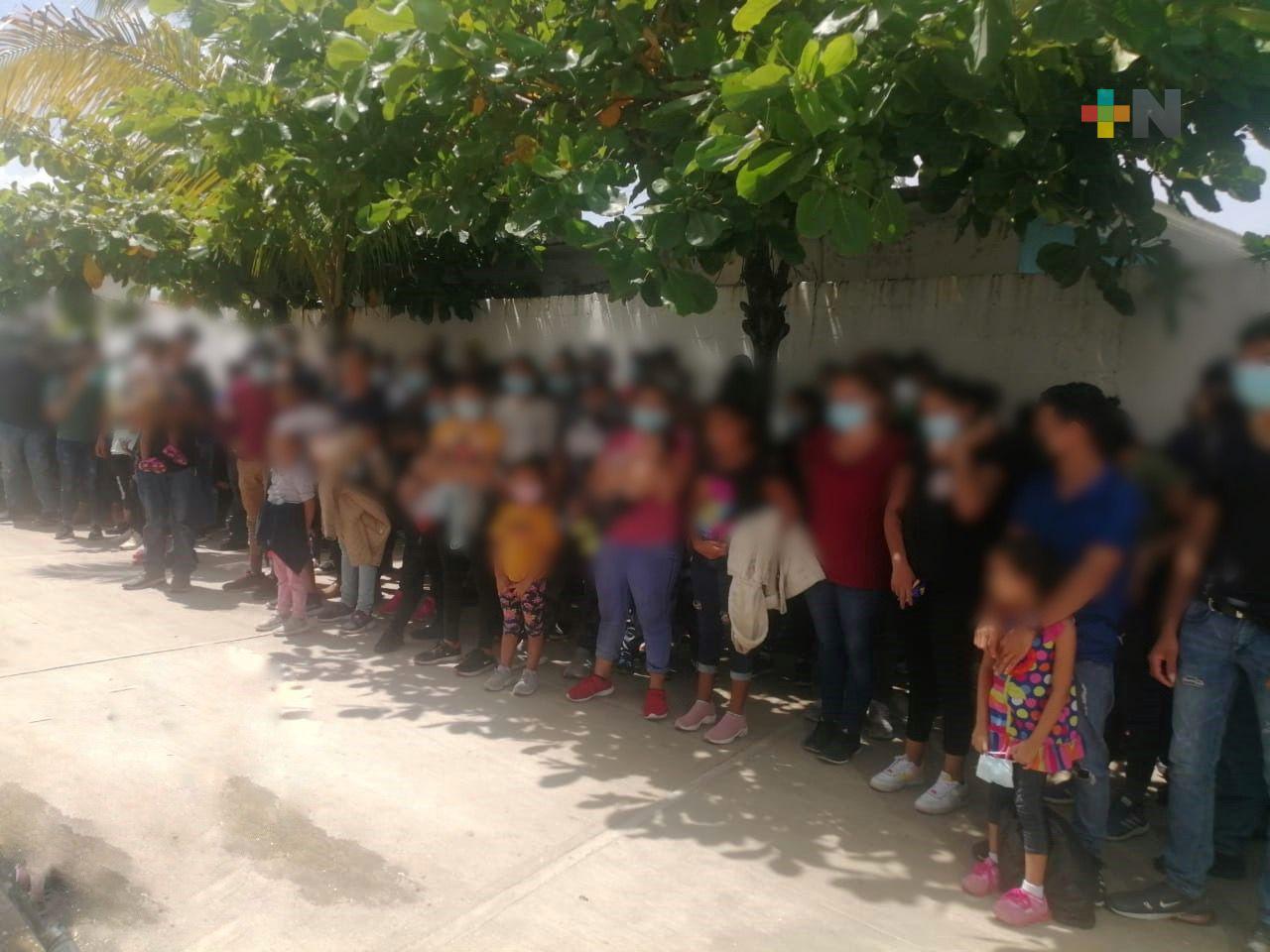 Rescata SSP a 108 migrantes; hay un detenido, en Las Choapas