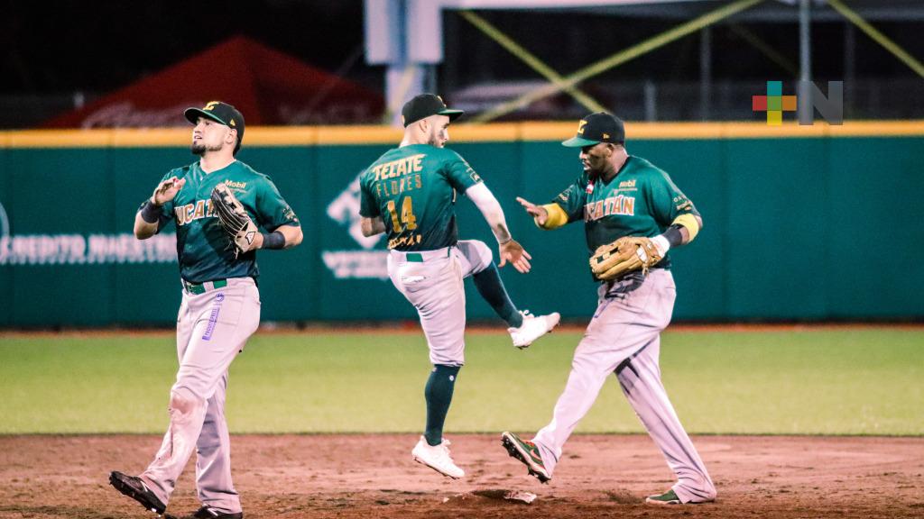 Leones gana en el Puerto y toma ventaja en play off