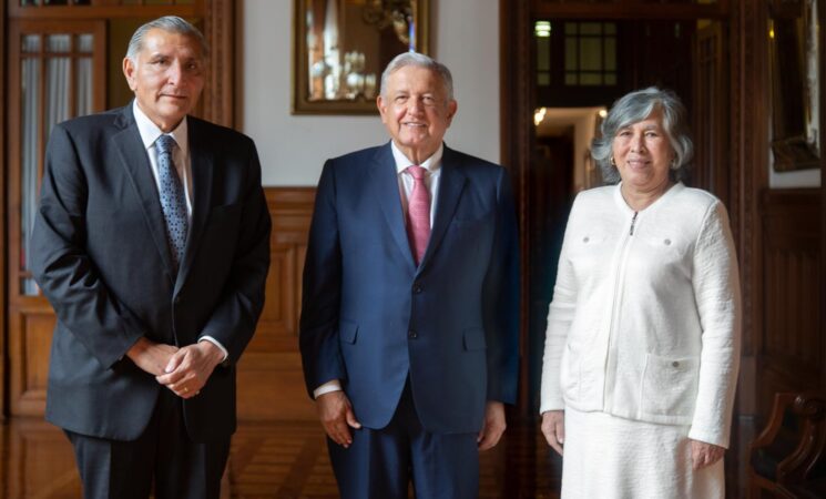 AMLO da bienvenida a nueva consejera jurídica del Ejecutivo Federal, María Estela Ríos González