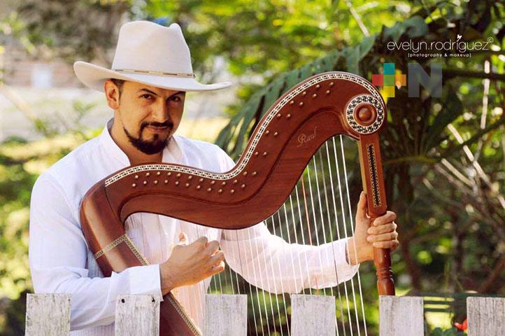Deseo continuar sembrando música tradicional en Veracruz: Raúl Monge