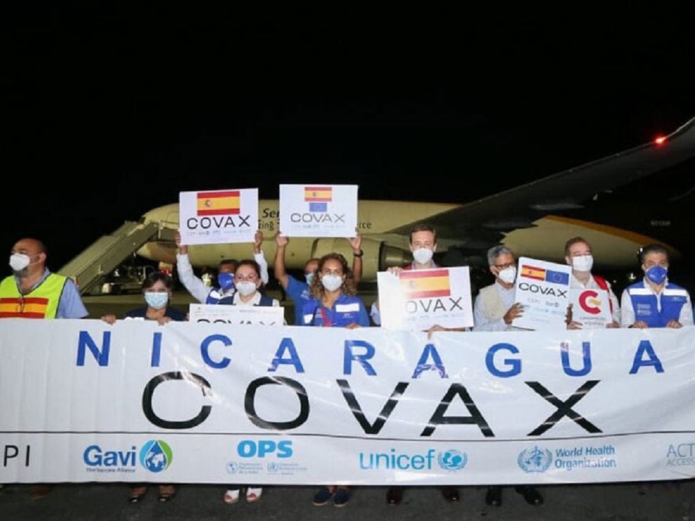 Cientos de miles de dosis de vacunas del COVID-19 llegan a Nicaragua y Argentina