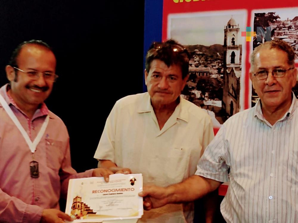 En museo Teodoro Cano de Papantla, se llevó a cabo una tertulia literaria
