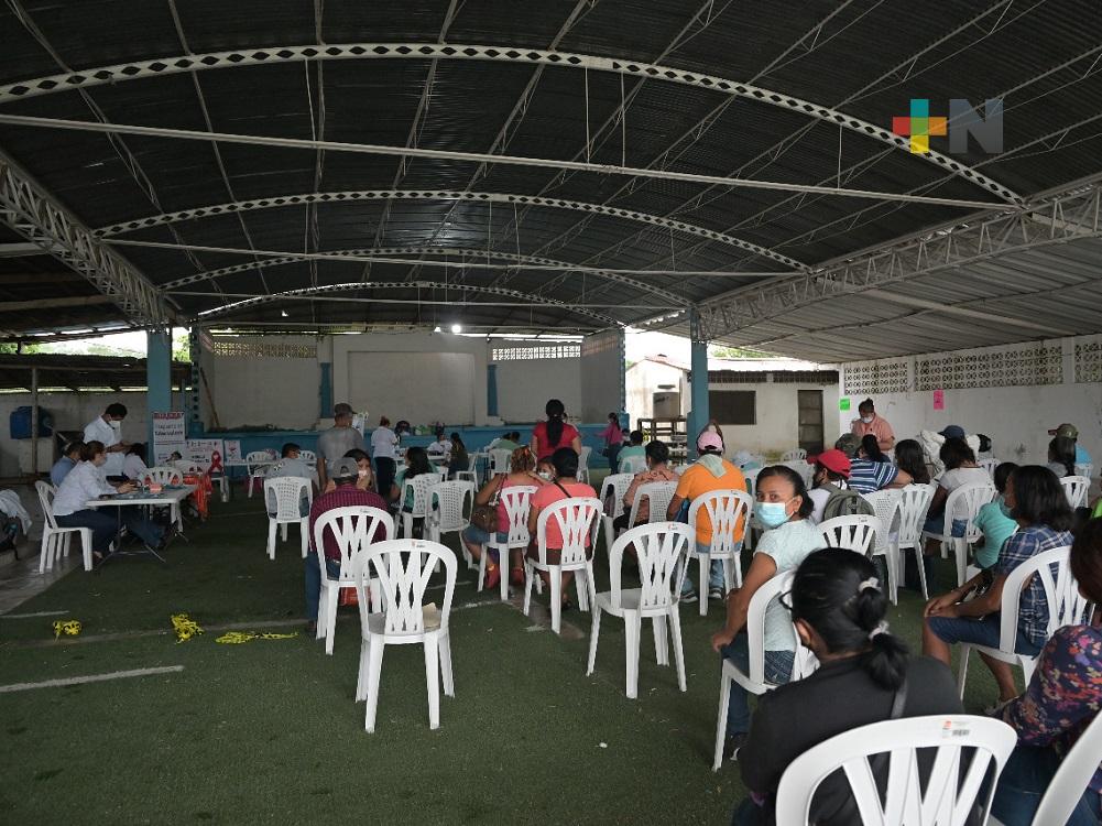 Jornada de salud para jóvenes bachilleres de El Moral, en Xalapa