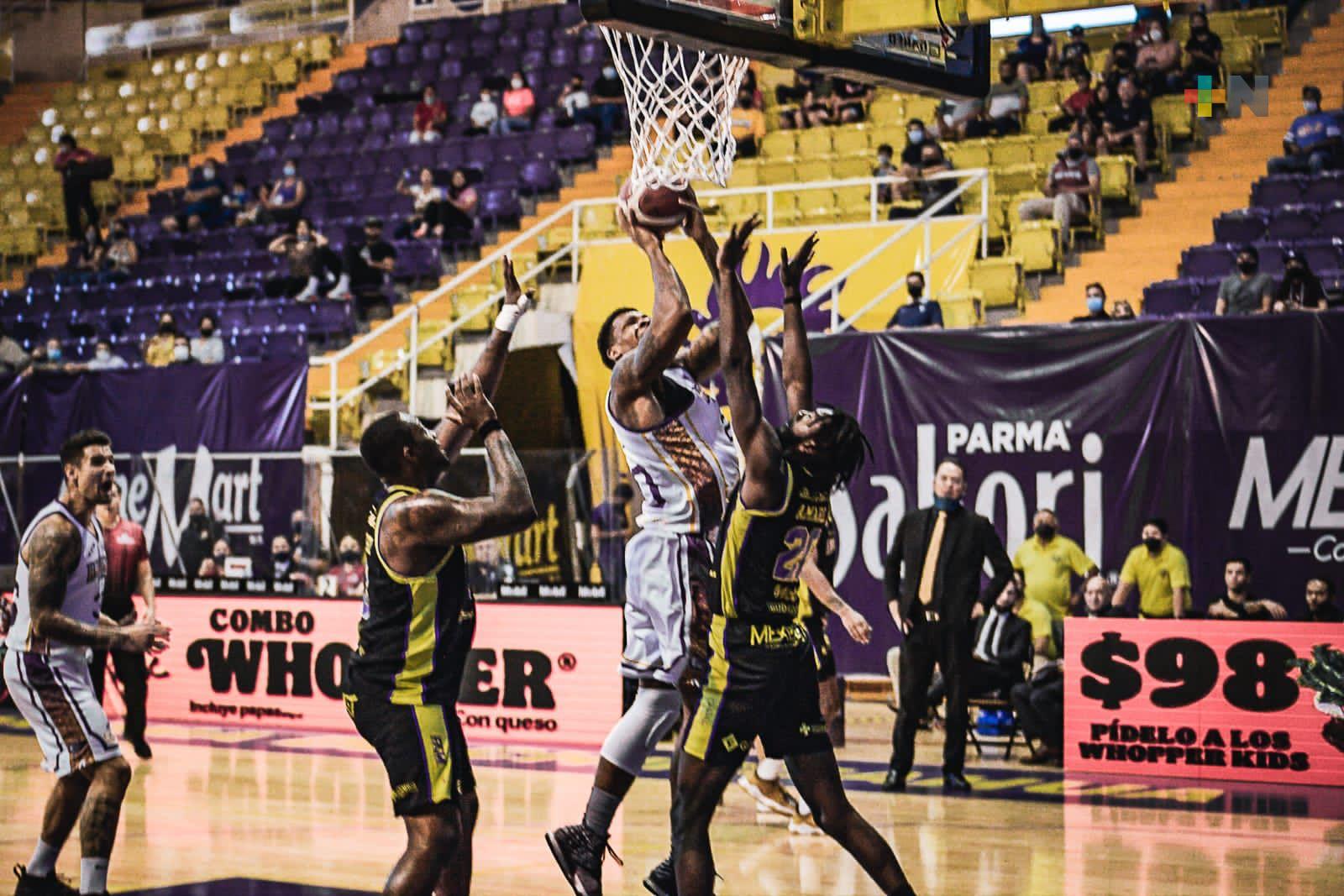 ¡Acabó la mala racha!  Halcones de Xalapa obtiene su primer triunfo en la LNBP