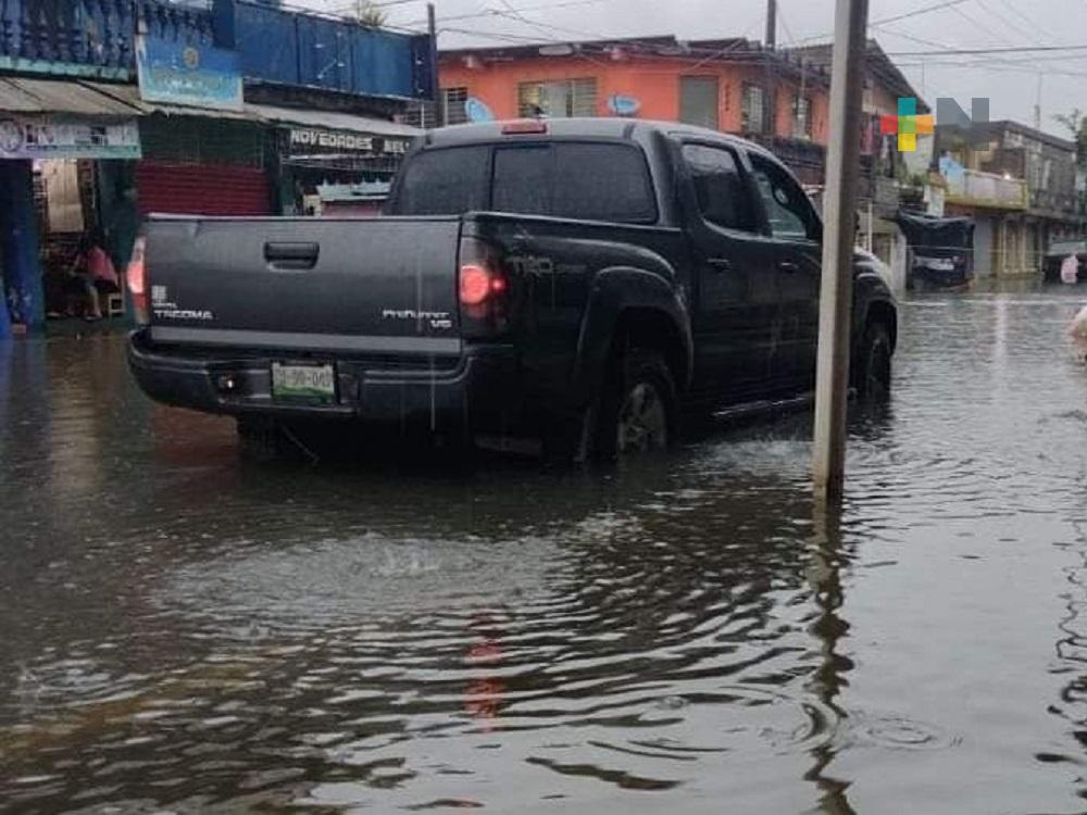 Continúa activa Alerta Gris por lluvias y tormentas en la entidad