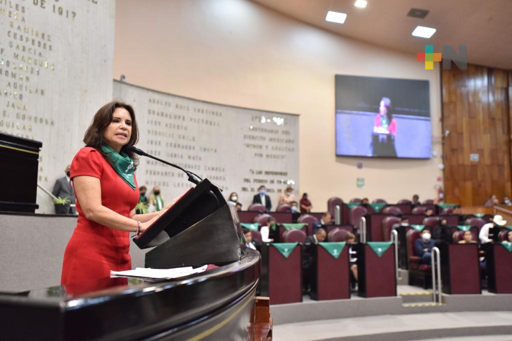 Veracruz se adelantó en la despenalización del aborto: Mónica Robles