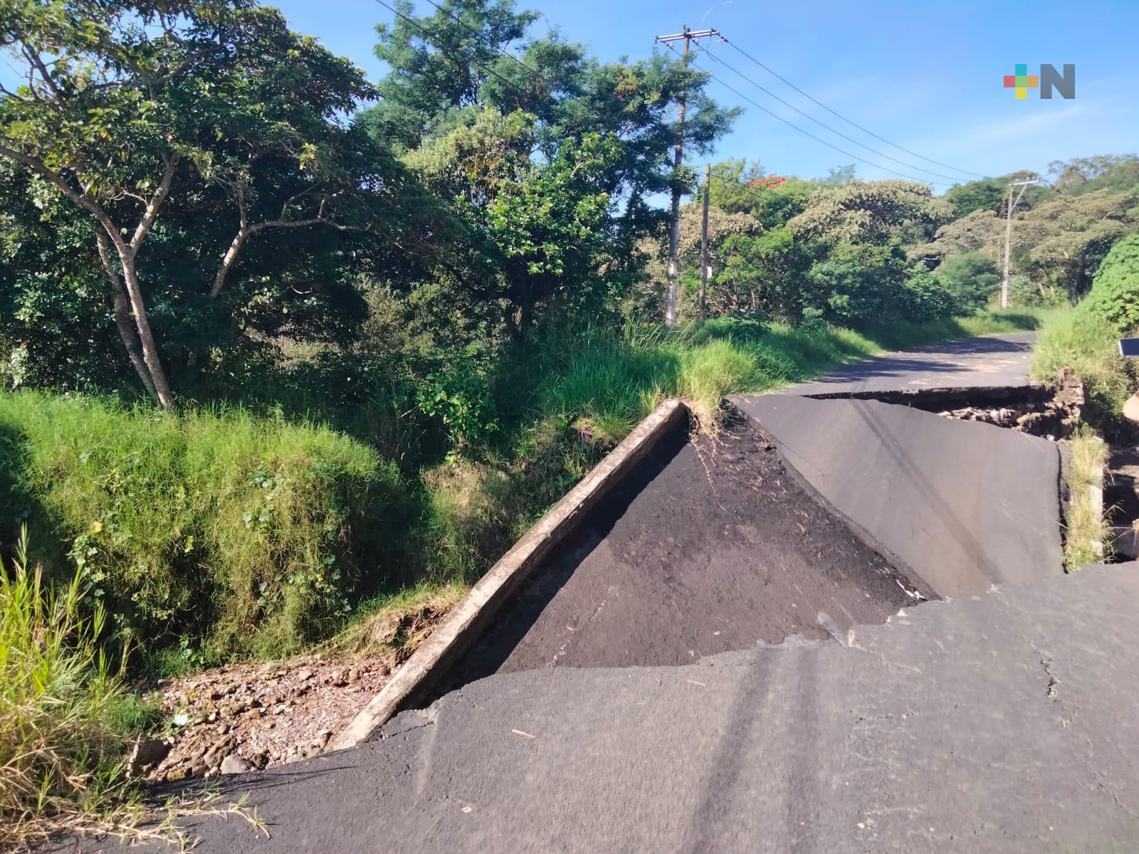 Autoridades se comprometen a mejorar tramo en carretera Xalapa-El Castillo