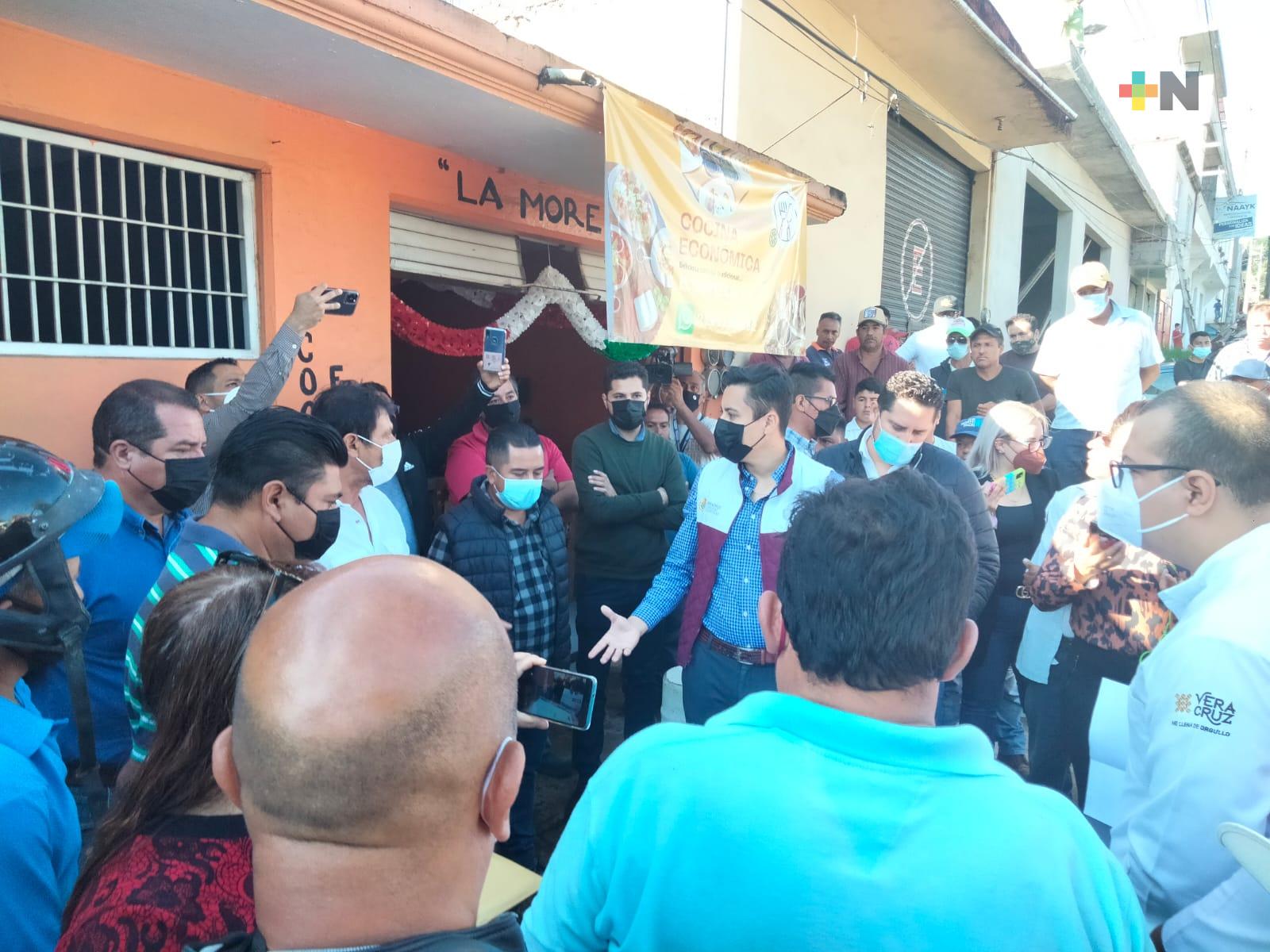 Autoridades estatales atienden demanda de habitantes de El Castillo