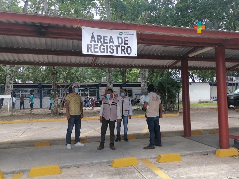 Poca afluencia de personas registró módulo de vacunación anticovid en Acayucan