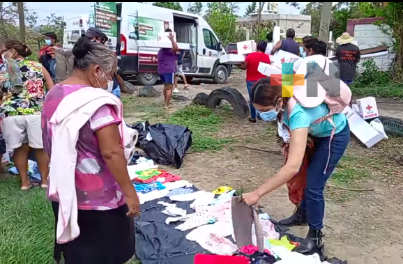 Sigue con limpieza y entrega de apoyos en Poza Rica