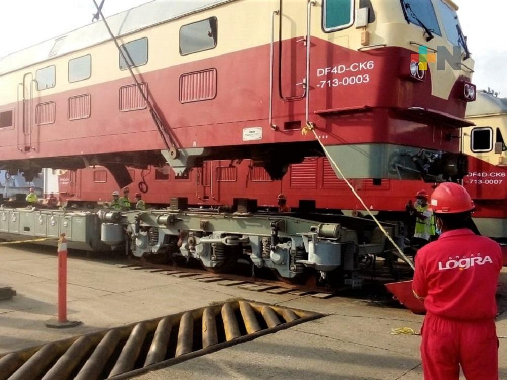 Procedente de África, continúa llegada a Coatzacoalcos de equipo ferroviario para Tren Maya