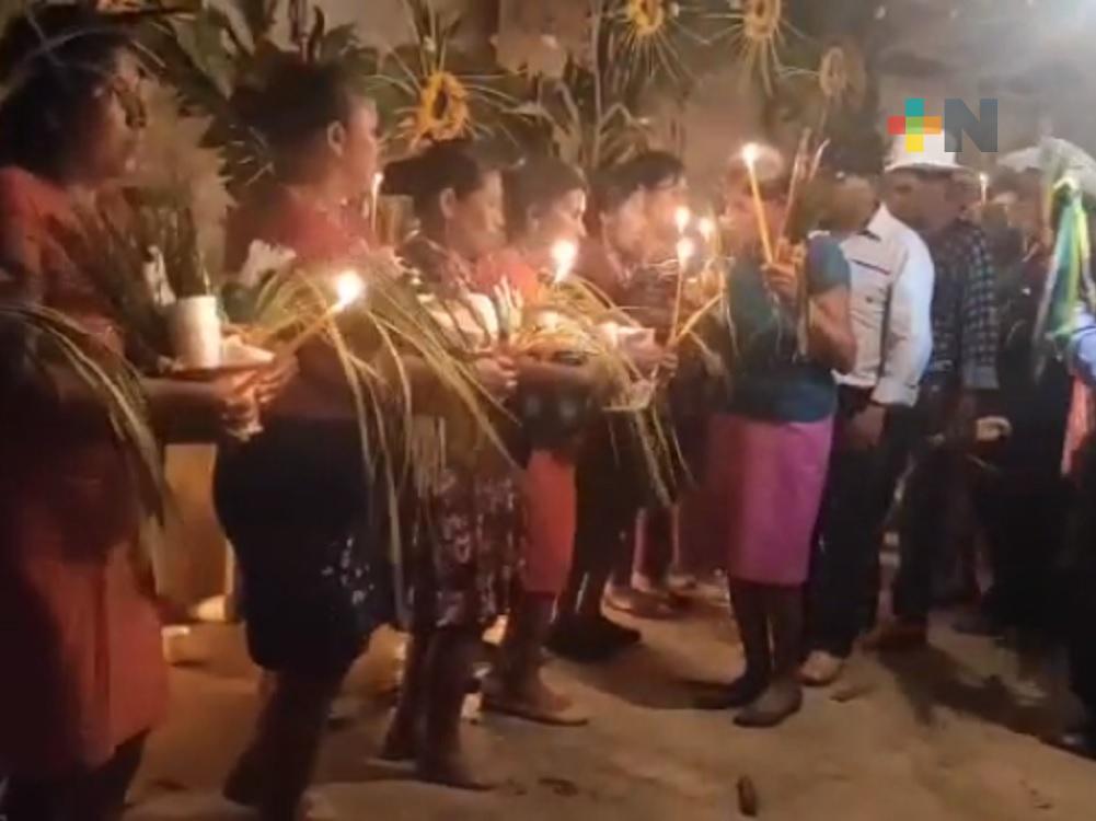 Promotores de cultura otomí de Ayotuxtla, Texcatepec, llevarán a cabo su celebración ritual del elote
