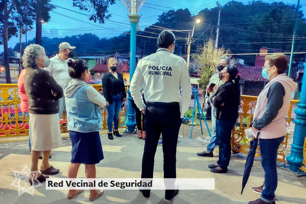 Papel de redes vecinales, importante en recuperación de confianza en la policía