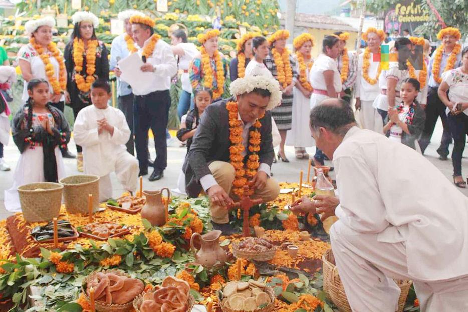 IVEC presenta charlas sobre comunidades sostenibles y tradiciones de Zongolica