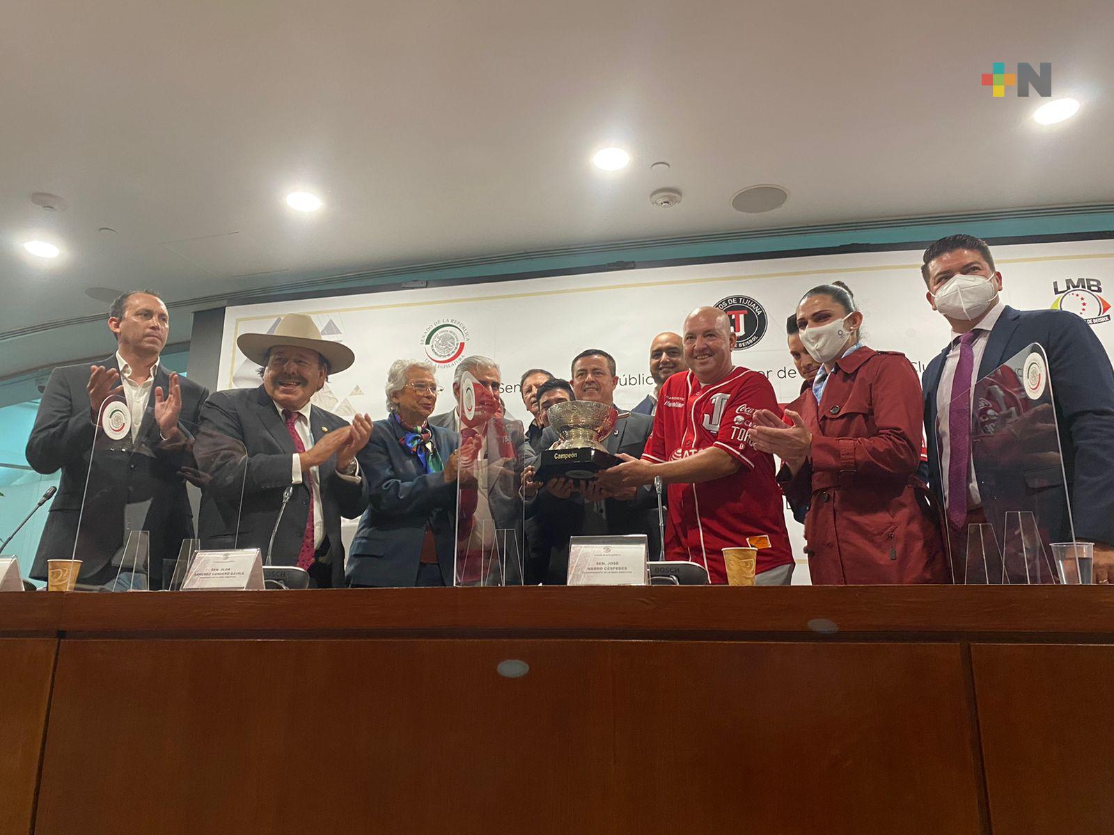Toros de Tijuana recibió reconocimiento en el Senado de la República