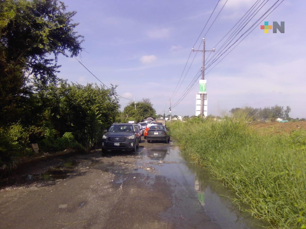 Piden a Grupo MAS atender fuga de aguas negras en fraccionamiento La Parroquia de Veracruz