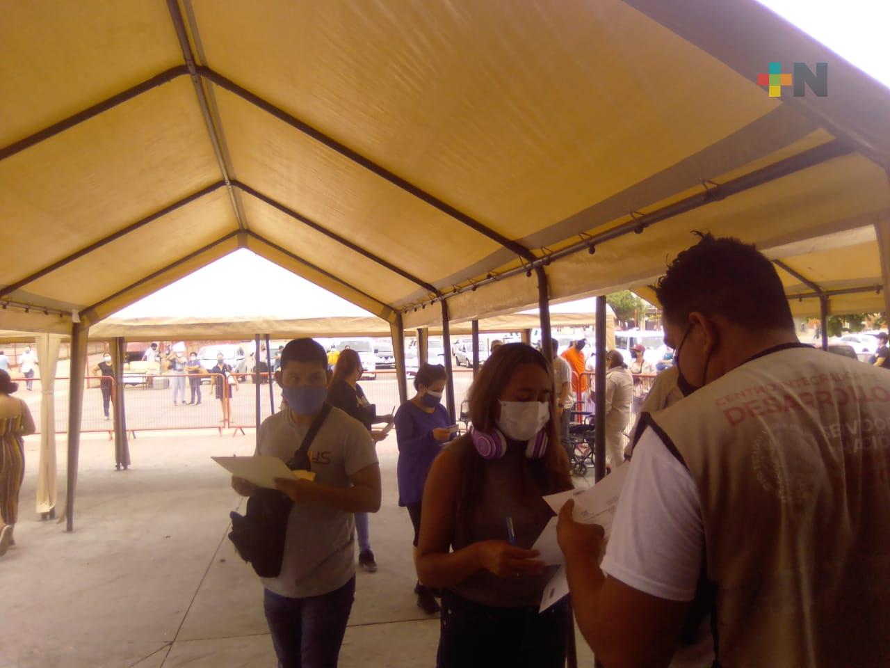 Disminuye afluencia de jóvenes en módulo de vacunación del estadio Luis «Pirata» Fuente