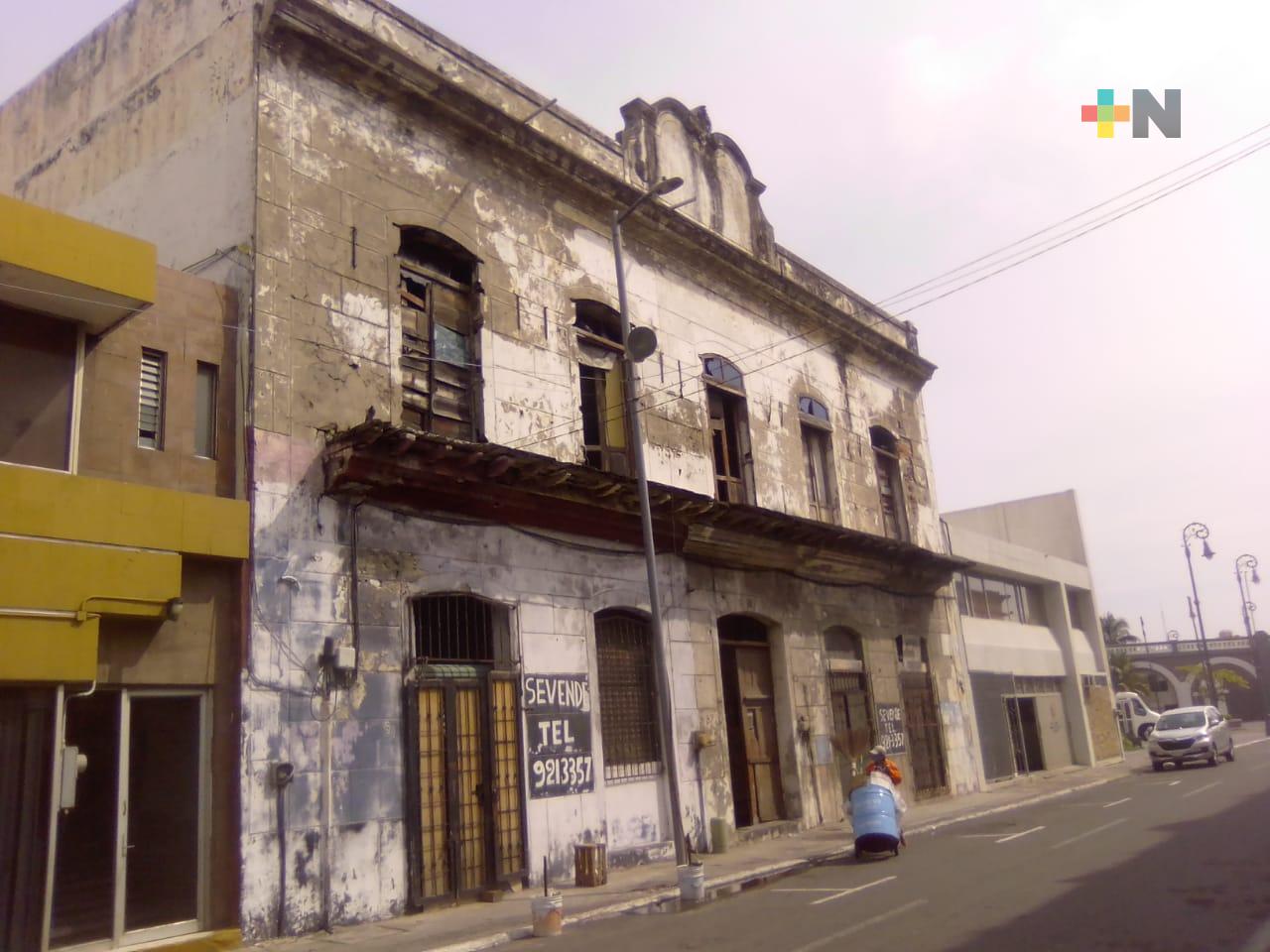 Encuentran a hombre  muerto en edificio del Centro Histórico de Veracruz