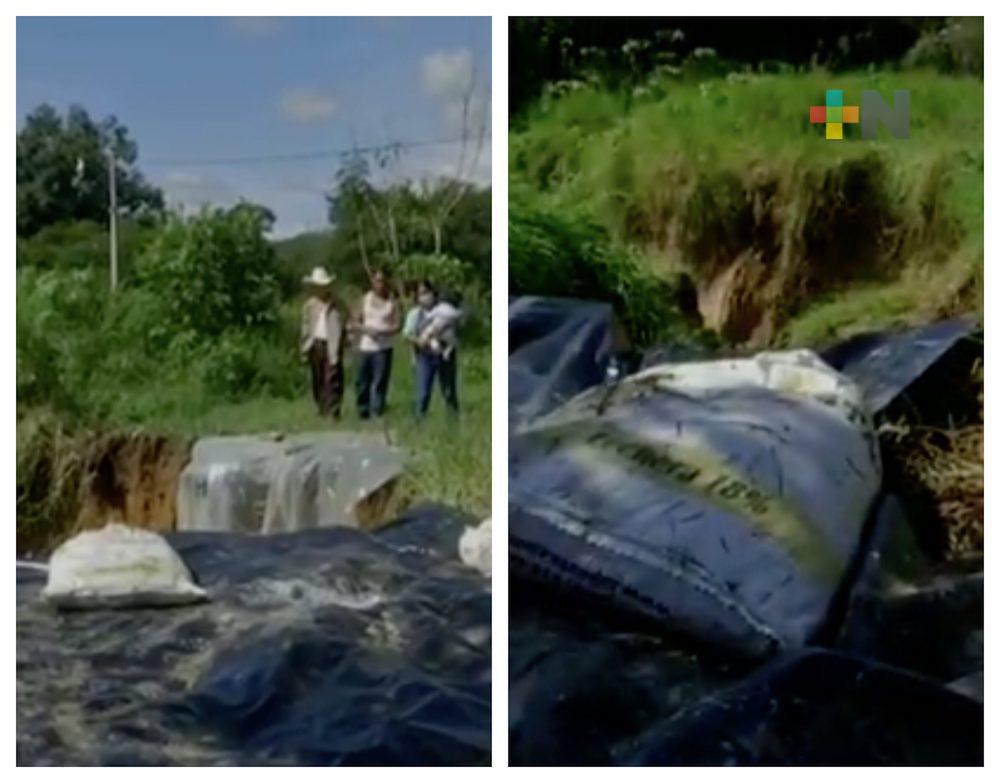 Deslave provoca socavón en Rancho Viejo, municipio de San Andrés Tlalnelhuayocan