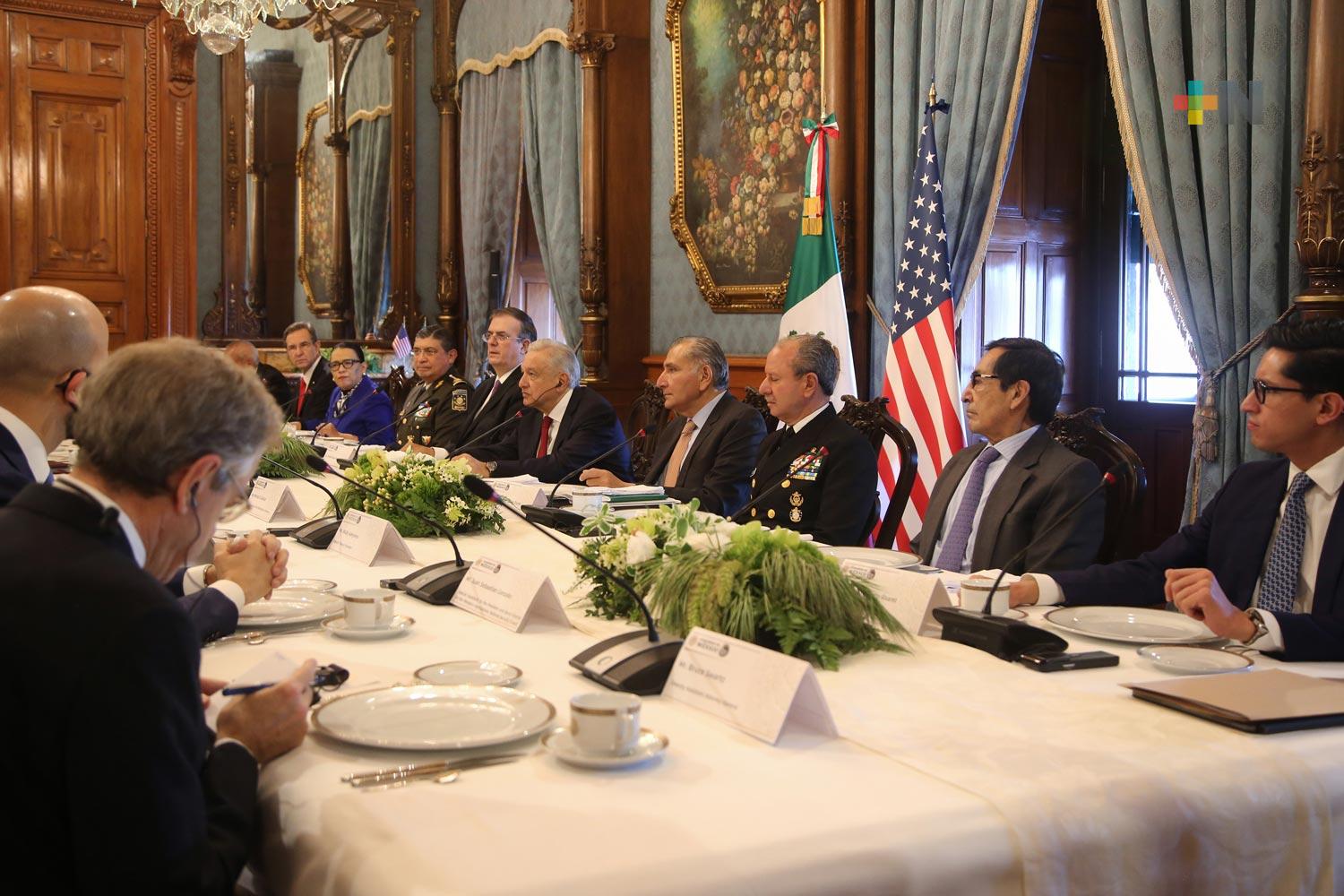 Presidente se pronuncia por cooperar en desarrollo y respeto a las soberanías de México y Estados Unidos