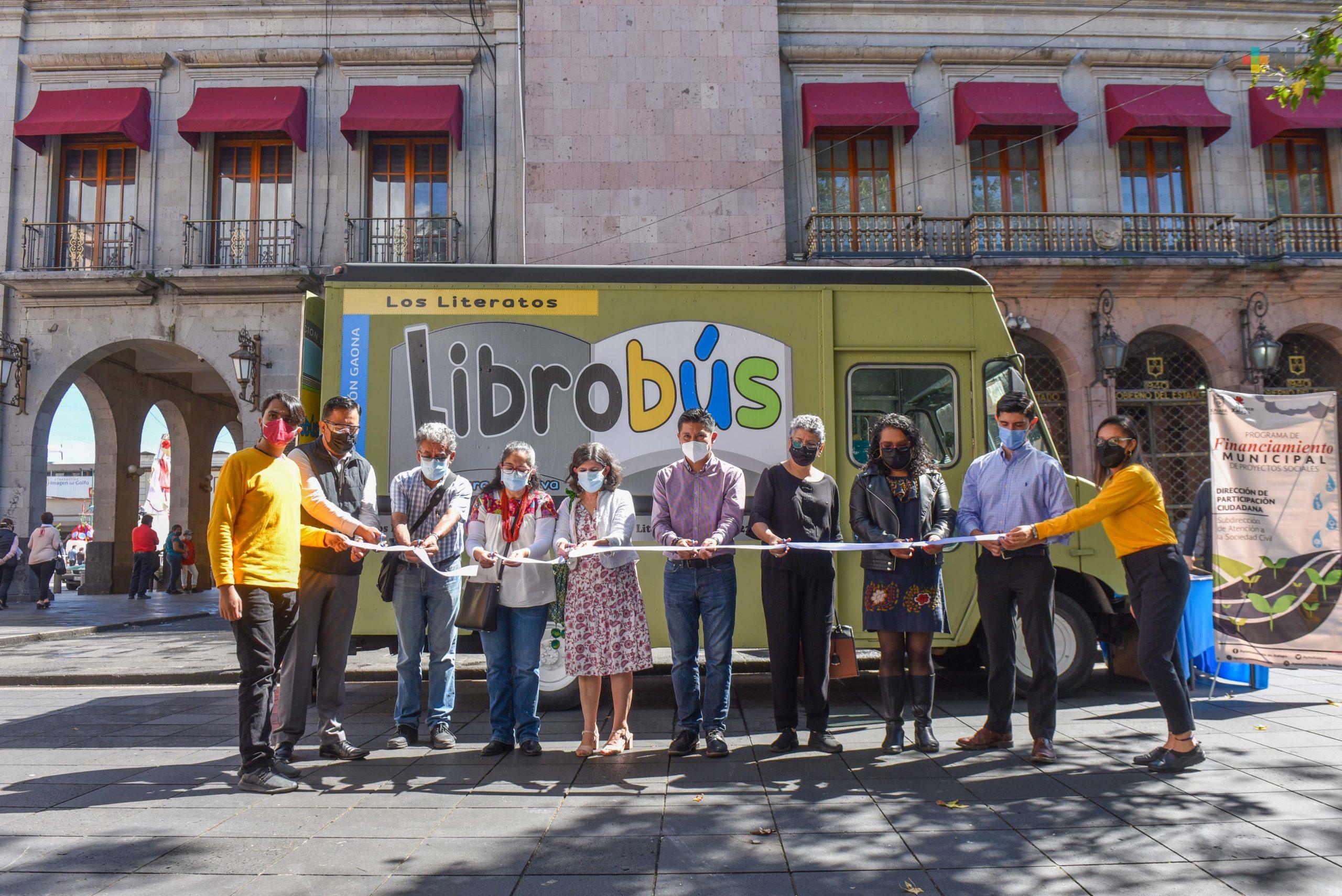 Ayuntamiento y Fundación Gaona fomentan lectura a través de Librobús