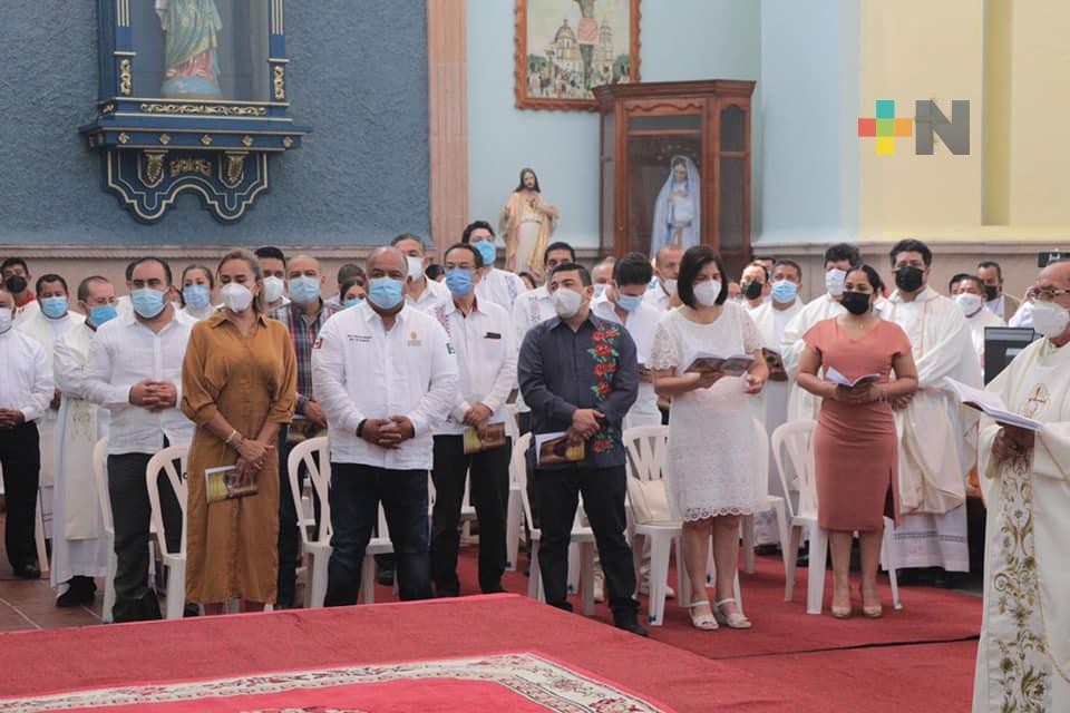 Asiste secretario de Gobierno a primera misa del Obispo de la Diócesis de San Andrés Tuxtla