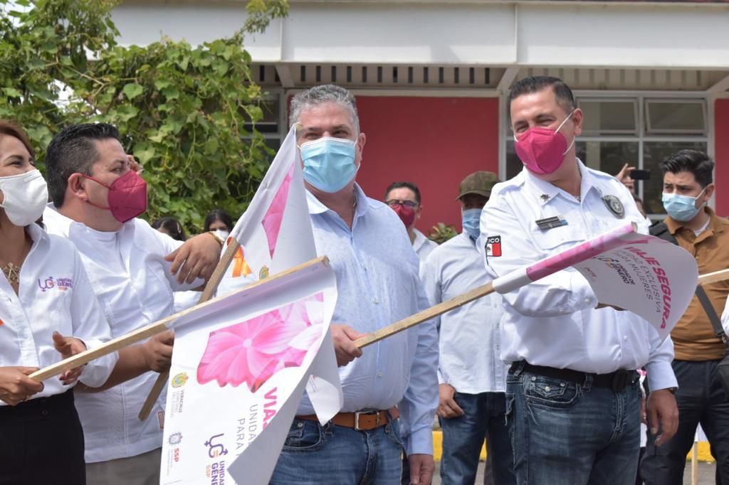 Da SSP banderazo de arranque del programa “Transporte Mujer Segura”, en Xalapa
