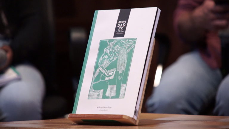 Presenta IVEC la serie “Brevedades en el Ágora”