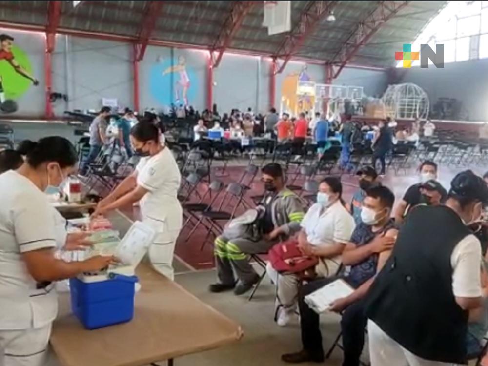 En Ixtaczoquitlán y Fortín, inició vacunación anticovid para personas de 18 a 29 años