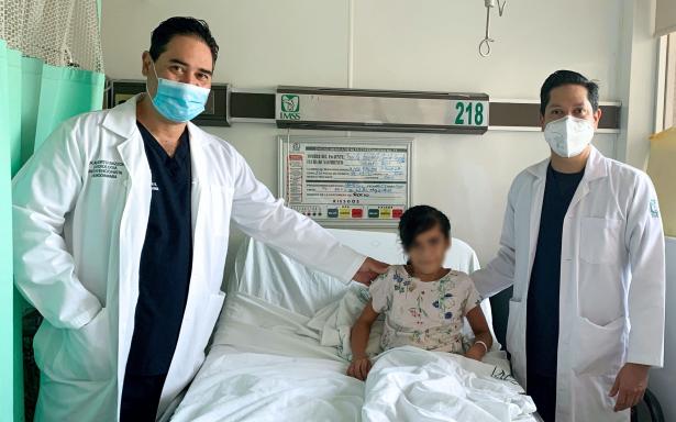 Salvan vida a niña de diez años al colocar primera válvula pulmonar en IMSS Coahuila