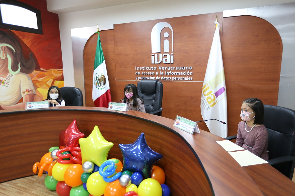 A través de actividades lúdicas, IVAI fomenta el conocimiento de los derechos de la niñez