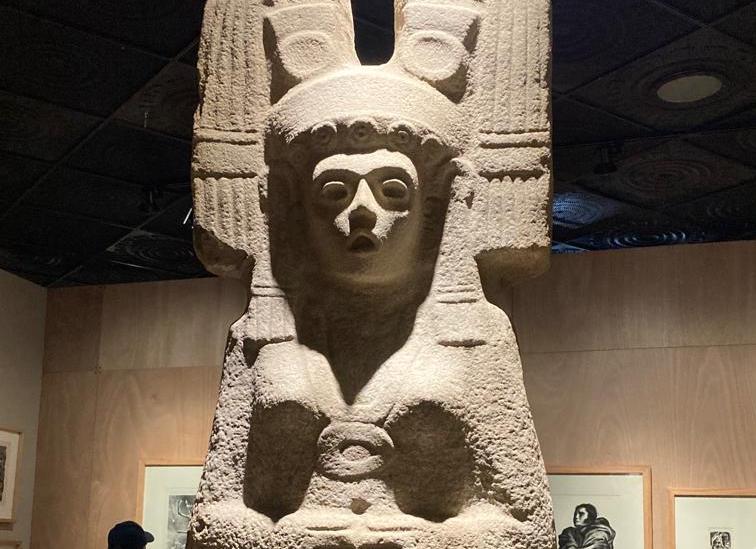 Álamo Temapache consiente exhibición de réplica de “Joven de Amajac” en CDMX