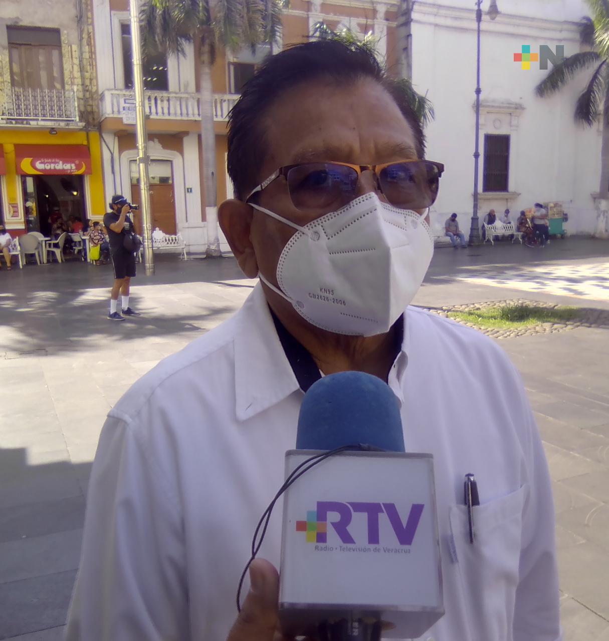 Por vacunación, municipio de Veracruz pasó a color amarillo; ciudadanía se cuida poco