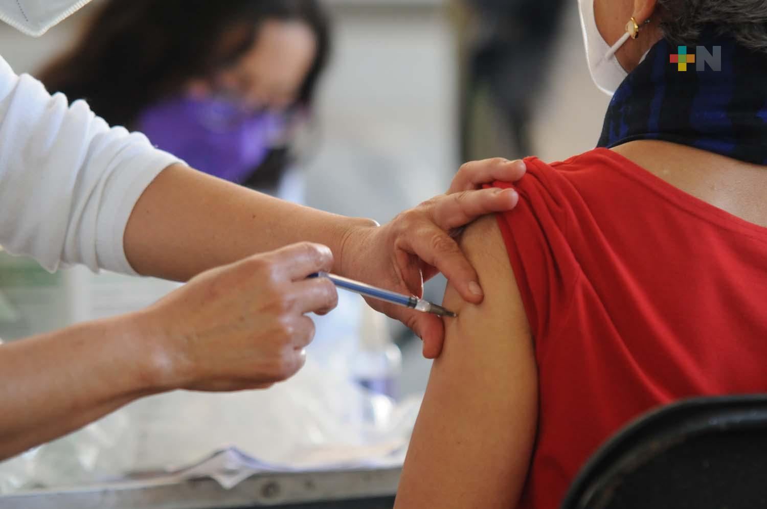 Hasta el 30 de noviembre estarán aplicando vacuna contra influenza en Coatepec