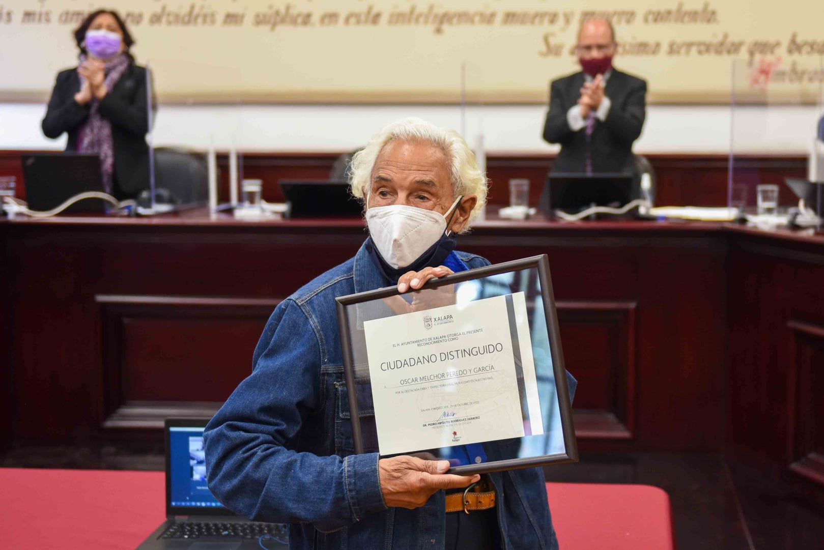 Nombran al muralista Melchor Peredo, ciudadano distinguido de Xalapa