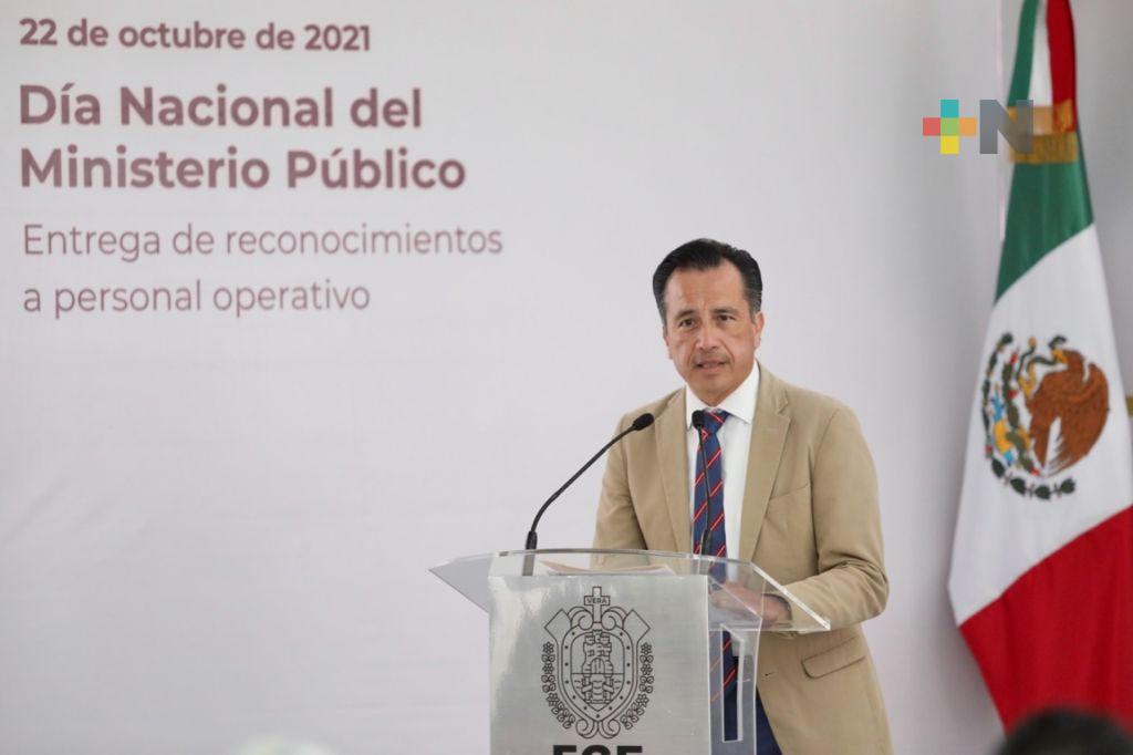 Cuitláhuac García reconoce aportación operativa de la FGE para mantener la paz en la entidad