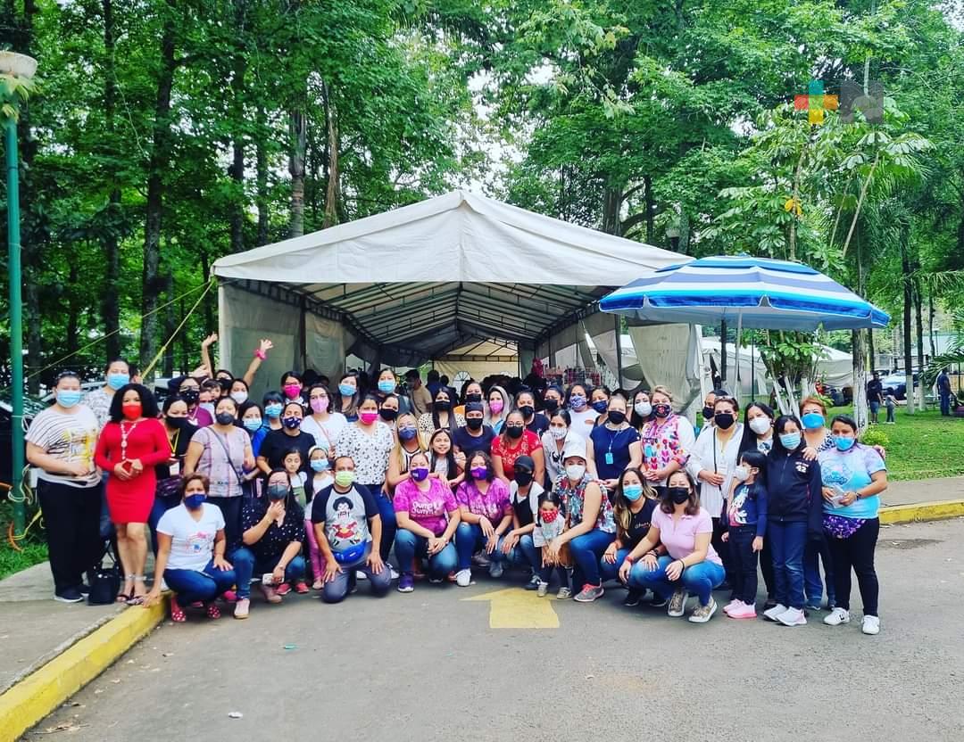 Emprendedoras xalapeñas activan economía local en Bazar Ninin