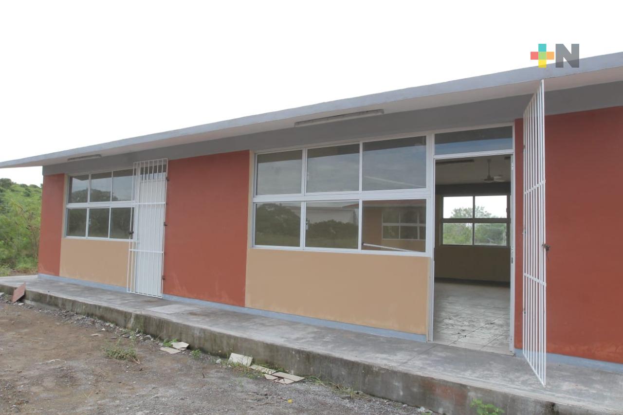 Cumple Gobierno del Estado con obras para dignificar escuelas